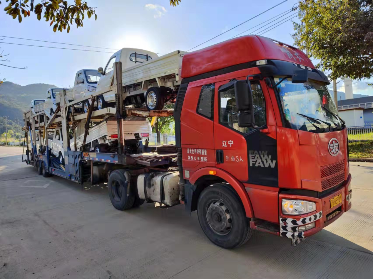 Prima spedizione del minitruck elettrico KEYTON N50 a Cuba