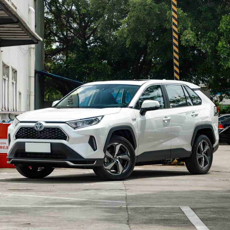 SUV ibrido elettrico bimotore RAV4